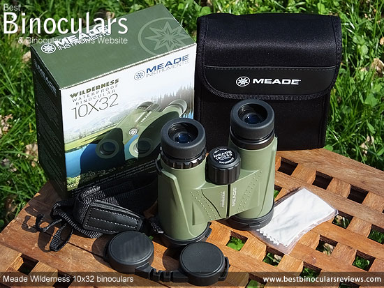 Meade Wilderness 10x32 Binoculars with accessories