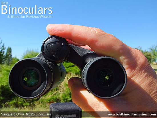 Focusing the Vanguard Orros 10x25 Binoculars