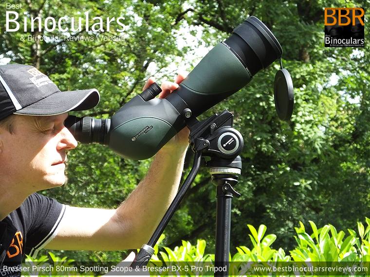 Easy viewing and focusing when looking upwards with the Bresser Pirsch 20-60x80 Spotting Scope